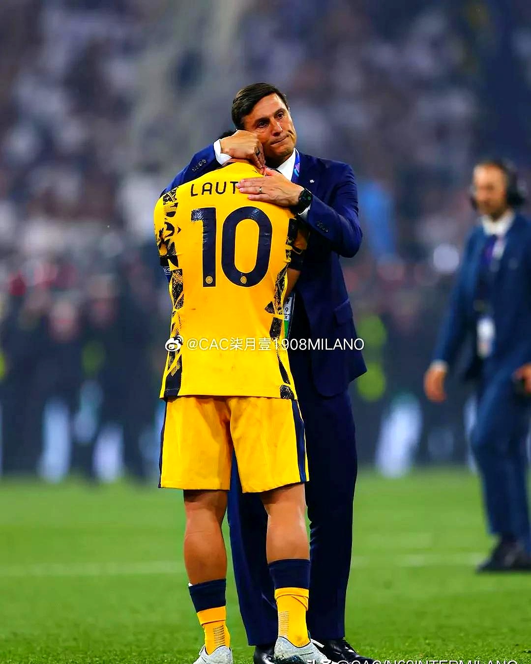 西甲赛程吃紧；尼斯今夜绝杀压哨；话题不断；年轻球员得到机会(紧急救援救援场面)